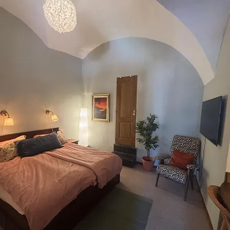 Lejlighed Modern Family In A Charmin Historic Neighborhood, Close To The Beach, Fast Internet! Ventimiglia
