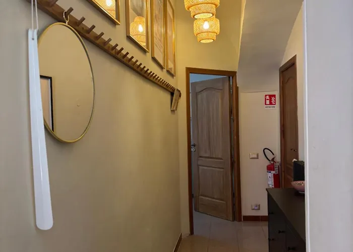 Modern Family In A Charmin Historic Neighborhood, Close To The Beach, Fast Internet! Lejlighed *
