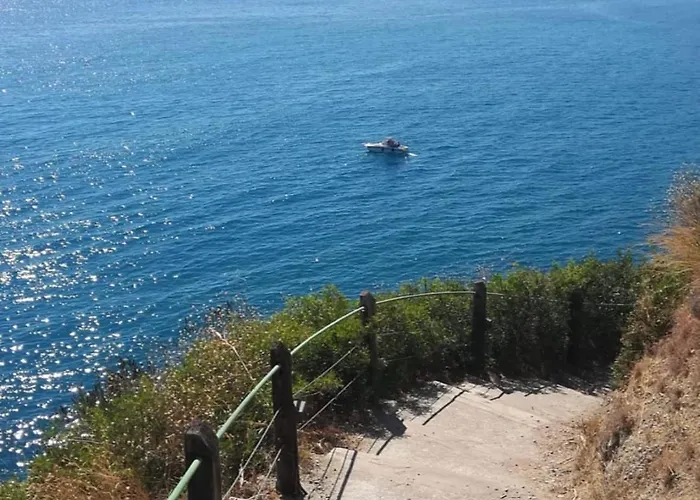 Modern Family In A Charmin Historic Neighborhood, Close To The Beach, Fast Internet! Appartement Ventimiglia